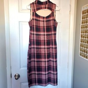 50. NWOT Le Chateau size extra large plaid Keyhole dress